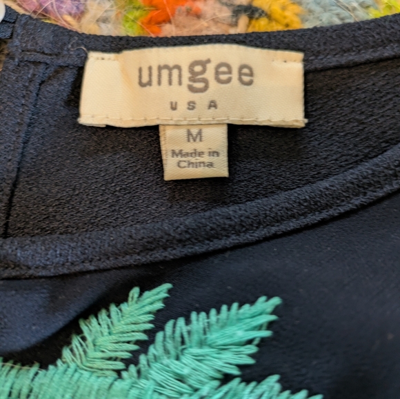 Umgee Navy Minidress/Tunic with Turquoise Leaf Detail - Picture 3 of 3